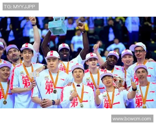 NBA球队与大学球队对抗赛的精彩瞬间与战术分析 NBA球队与大学球队对抗赛的精彩瞬间与战术分析